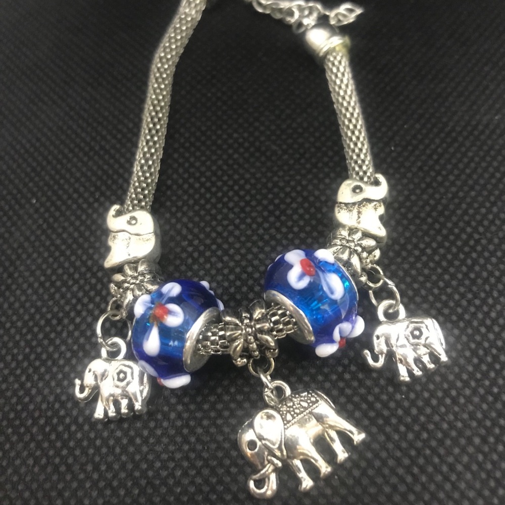 Silver/blue elephant bracelet